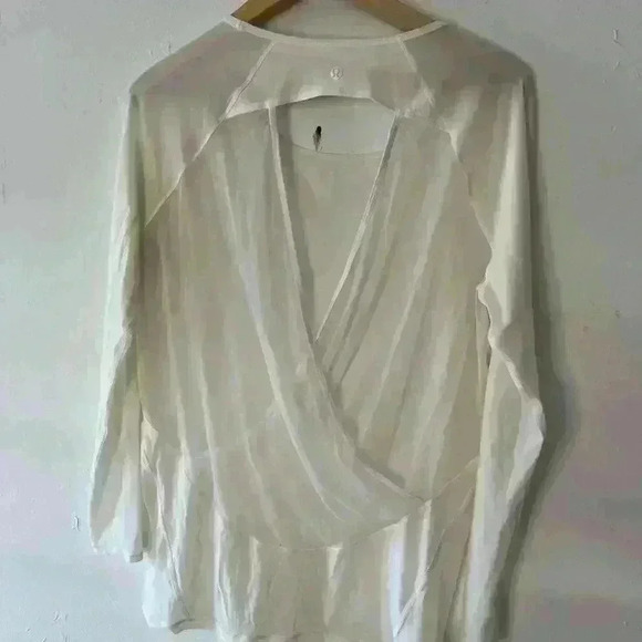 Lululemon Mix and Mesh Long Sleeve Activewear Open Back Top Redwood and cream - Picture 7 of 11